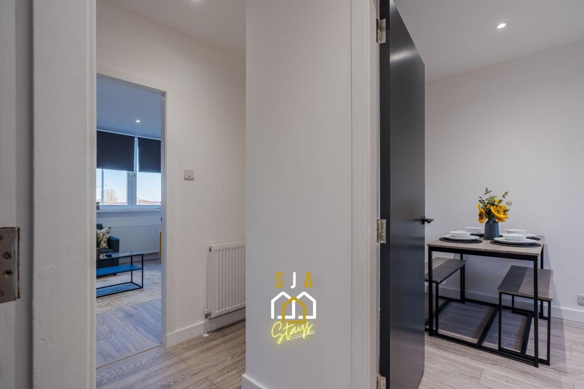 Holburn - Sja - Modern 3 Bed *